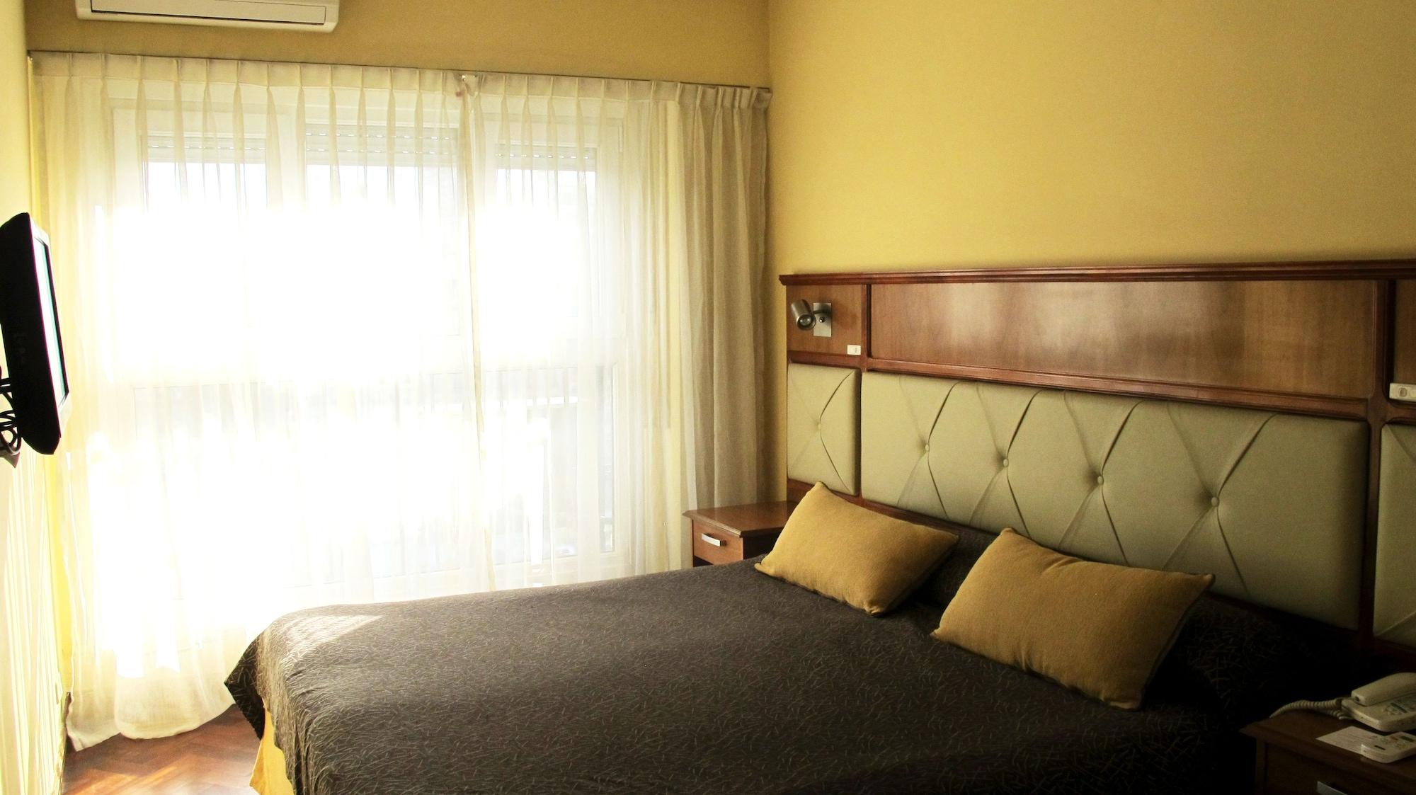Embajador Hotel Буенос Айрес Екстериор снимка
